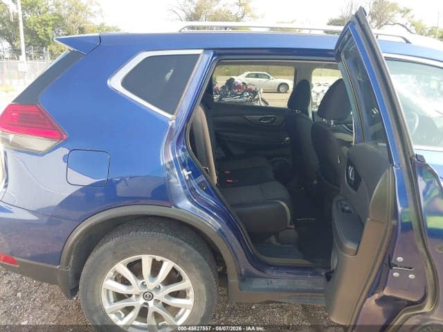 2017 NISSAN ROGUE SV 8