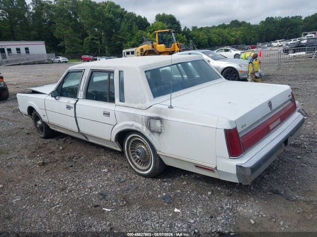 1985 LINCOLN TOWN CAR 3