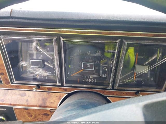 1985 LINCOLN TOWN CAR 7
