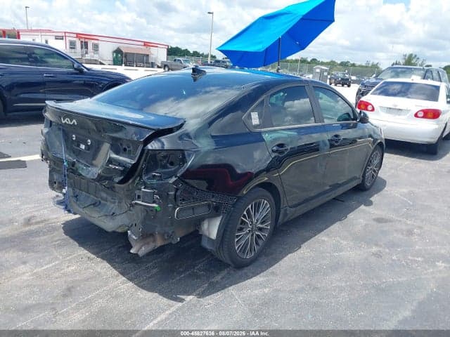 2023 KIA FORTE GT-LINE 4
