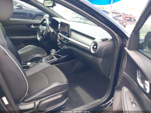 2023 KIA FORTE GT-LINE 5