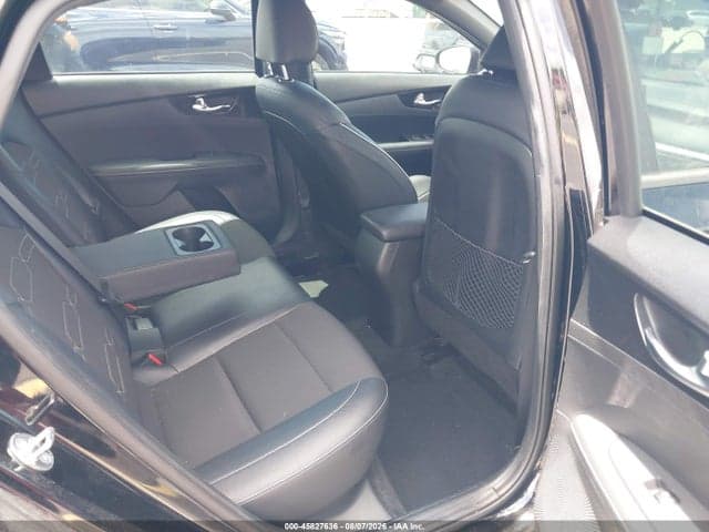 2023 KIA FORTE GT-LINE 8