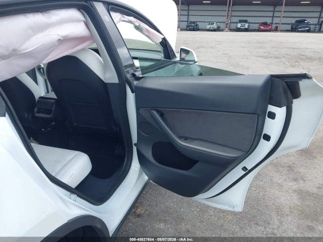 2022 TESLA MODEL Y LONG RANGE DUAL MOTOR ALL-WHEEL DRIVE 8