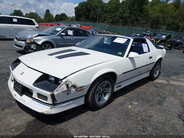 1986 CHEVROLET CAMARO 2