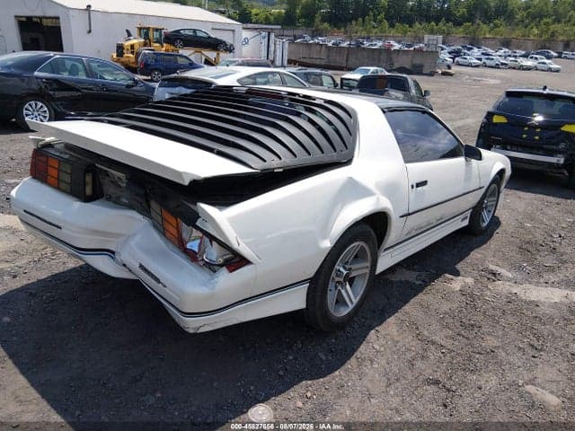 1986 CHEVROLET CAMARO 4