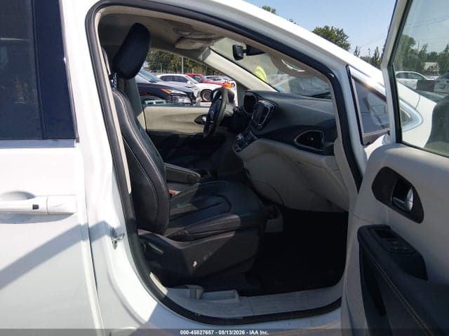 2020 CHRYSLER VOYAGER LXI 5