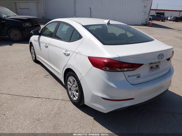 2017 HYUNDAI ELANTRA SE 3