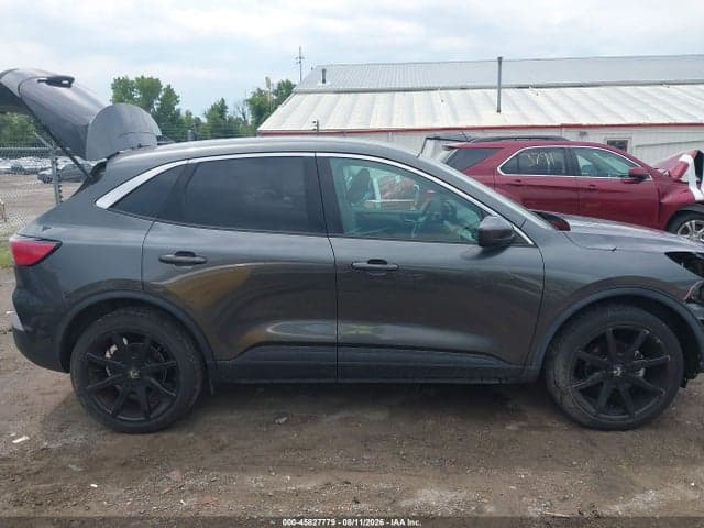 2020 FORD ESCAPE SE 14
