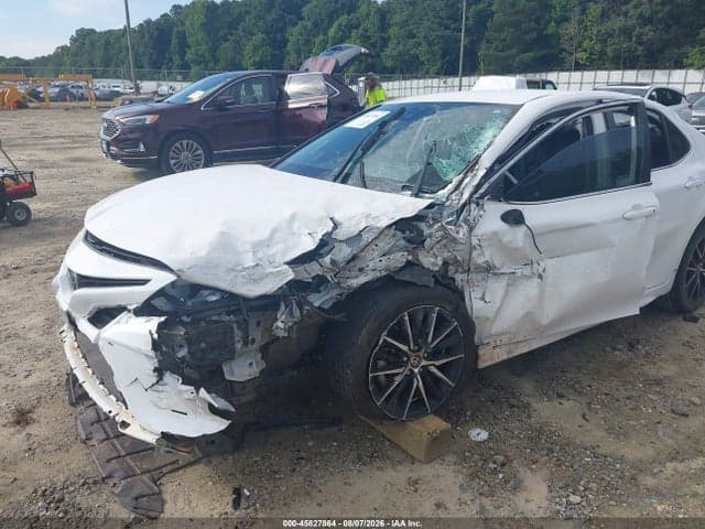 2021 TOYOTA CAMRY SE 6