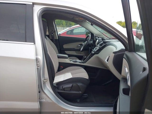 2017 CHEVROLET EQUINOX LT 5