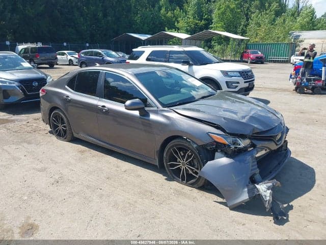 2019 TOYOTA CAMRY LE - 1