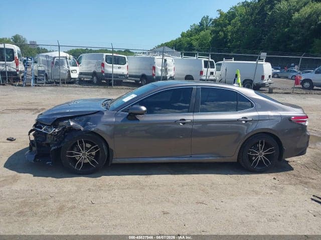 2019 TOYOTA CAMRY LE 14