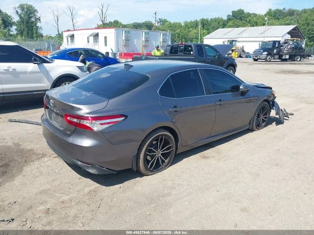 2019 TOYOTA CAMRY LE 4