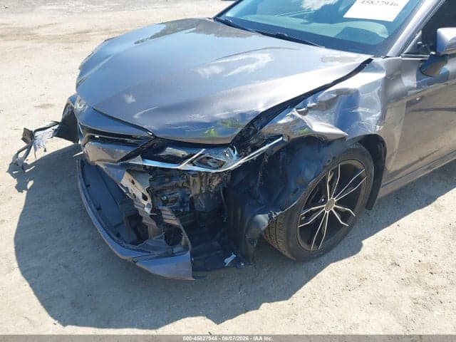 2019 TOYOTA CAMRY LE 6