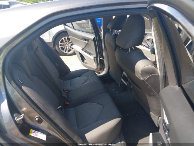 2019 TOYOTA CAMRY LE 8