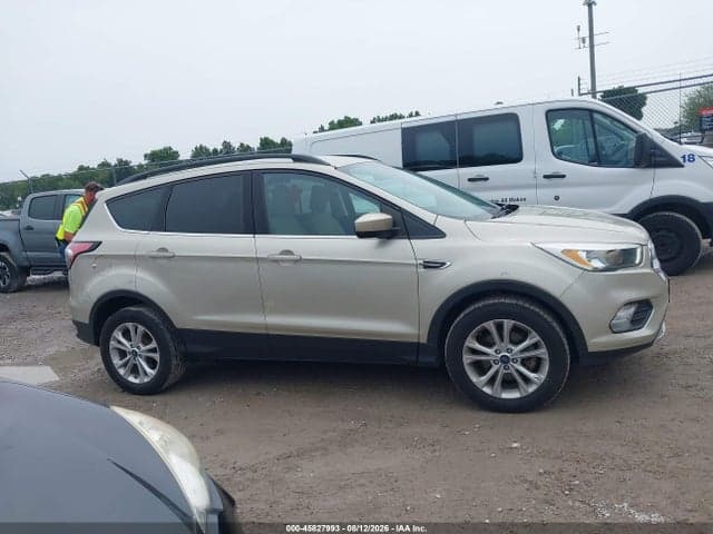 2018 FORD ESCAPE SE 13
