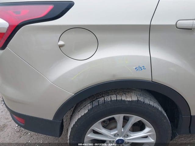 2018 FORD ESCAPE SE 19