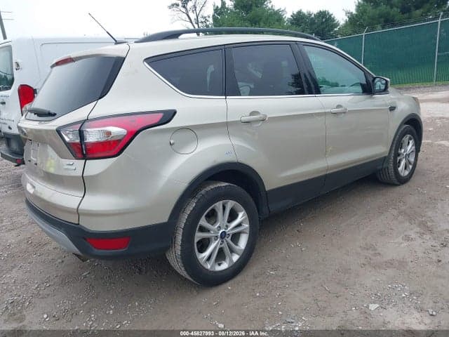 2018 FORD ESCAPE SE 4