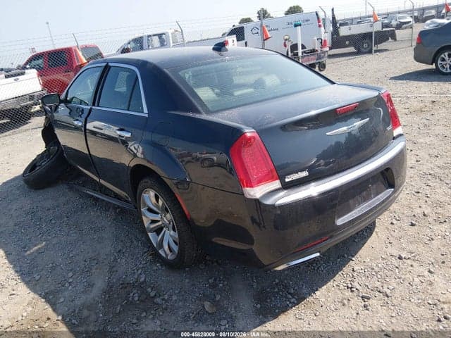 2018 CHRYSLER 300 LIMITED 3