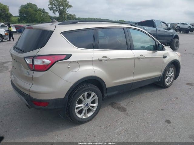 2018 FORD ESCAPE SE 4