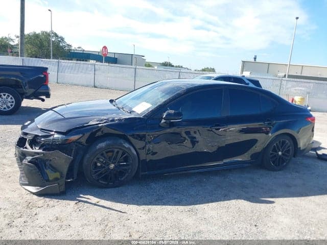 2025 TOYOTA CAMRY SE 13