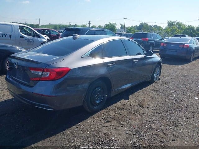 2018 HONDA ACCORD LX 4