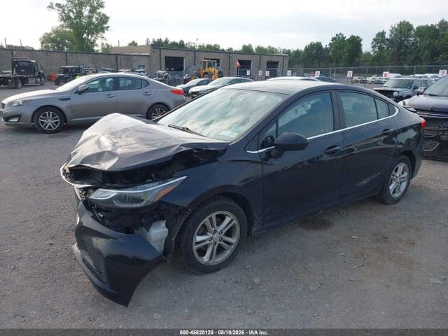 2017 CHEVROLET CRUZE LT AUTO 2