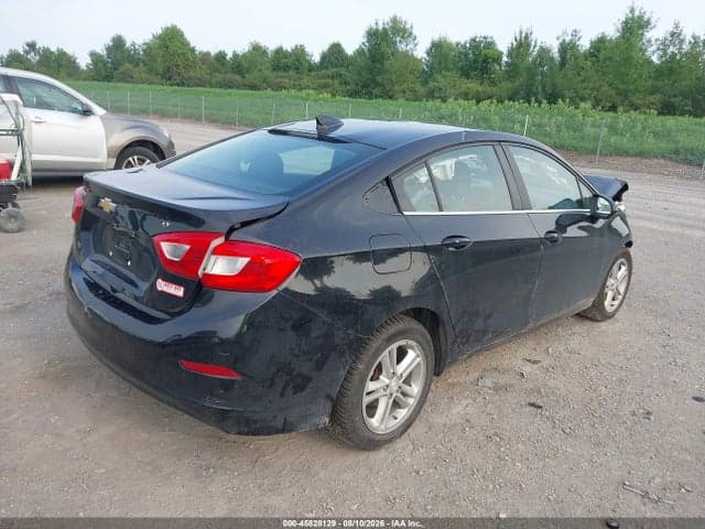 2017 CHEVROLET CRUZE LT AUTO 4