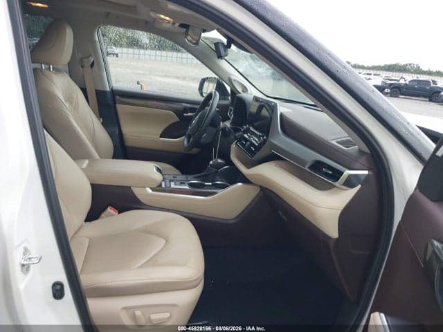 2021 TOYOTA HIGHLANDER PLATINUM 5