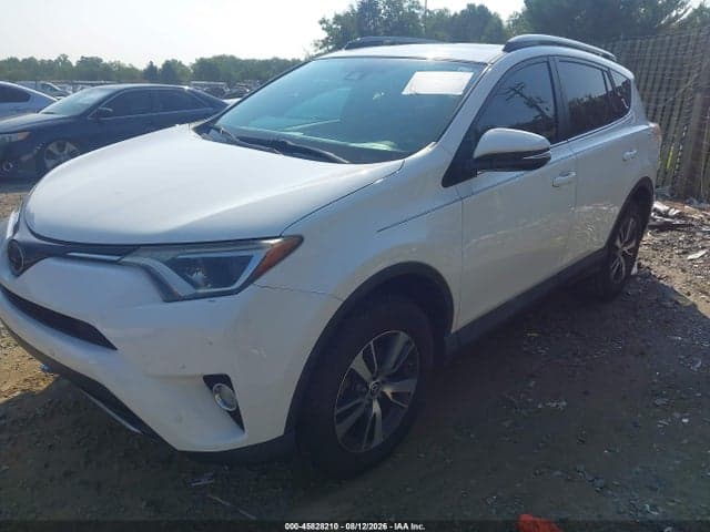 2017 TOYOTA RAV4 XLE 2