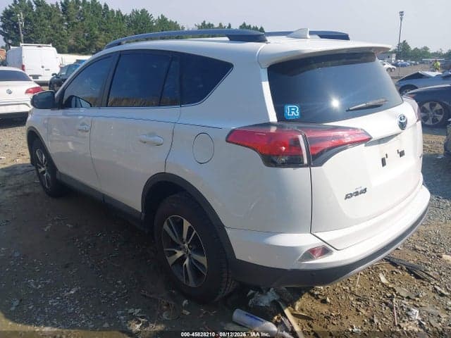 2017 TOYOTA RAV4 XLE 3