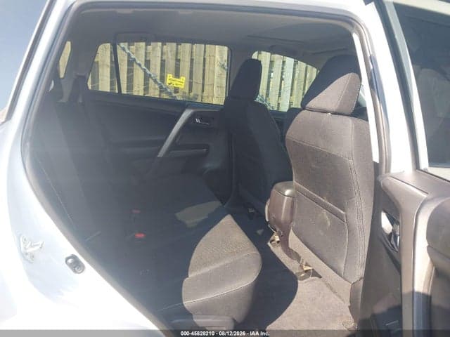 2017 TOYOTA RAV4 XLE 8