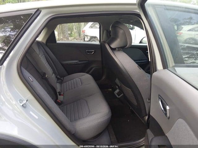 2025 KIA K4 EX 8