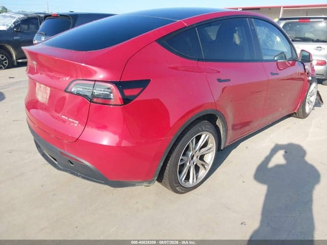 2023 TESLA MODEL Y 4