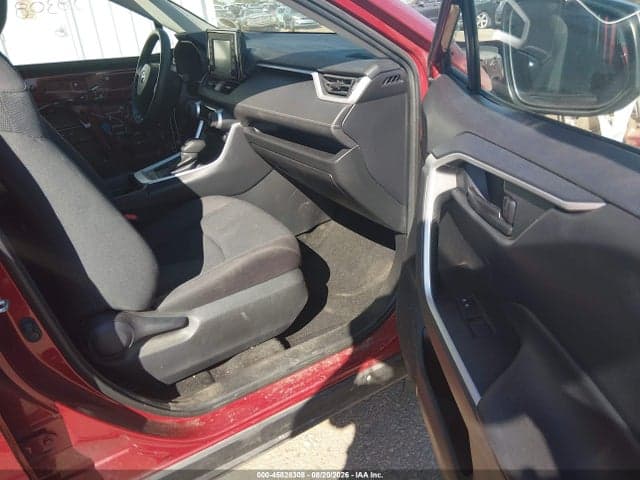2019 TOYOTA RAV4 LE 5
