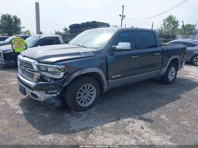 2019 RAM 1500 LARAMIE 4X4 5'7 BOX 2