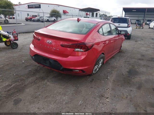 2020 HYUNDAI ELANTRA SEL 4