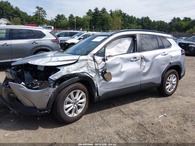 2026 TOYOTA COROLLA CROSS LE 17