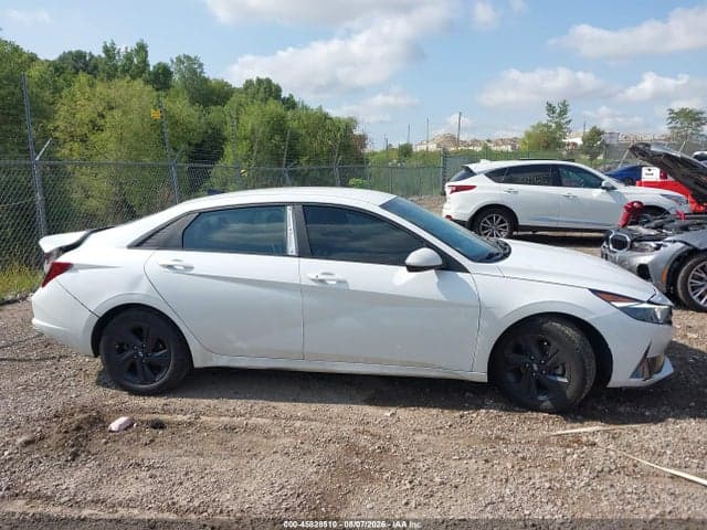 2021 HYUNDAI ELANTRA SEL 13