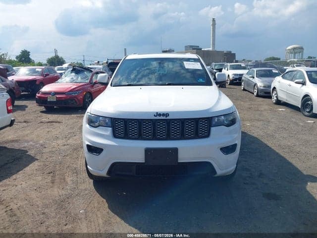 2019 JEEP GRAND CHEROKEE ALTITUDE 4X2 12