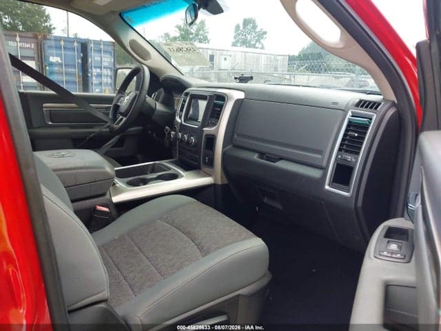 2017 RAM 1500 SLT 4X4 6'4 BOX 5