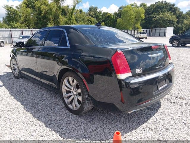 2017 CHRYSLER 300 LIMITED 3