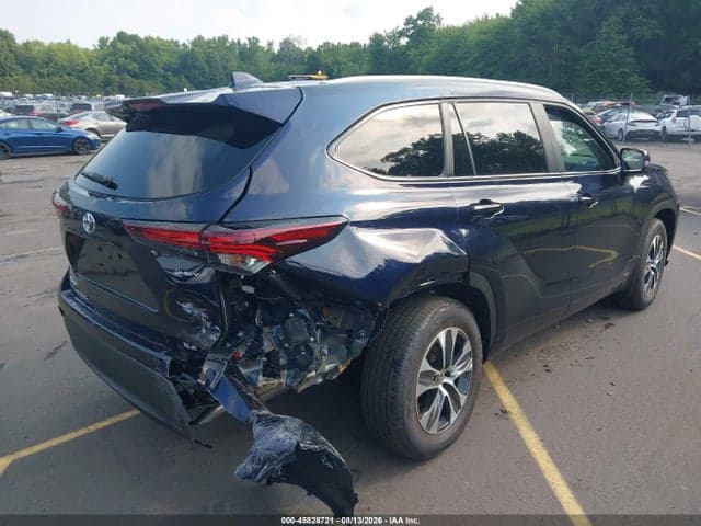 2026 TOYOTA HIGHLANDER HYBRID XLE 4