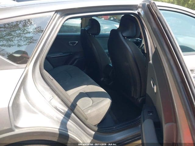 2025 KIA K4 LXS 8