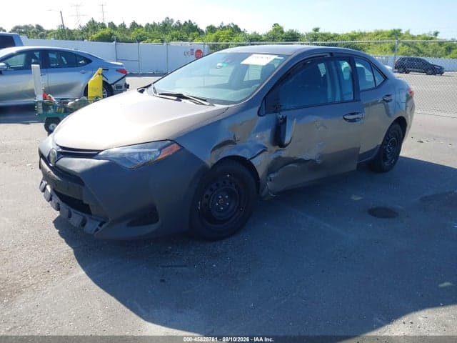 2017 TOYOTA COROLLA LE 2