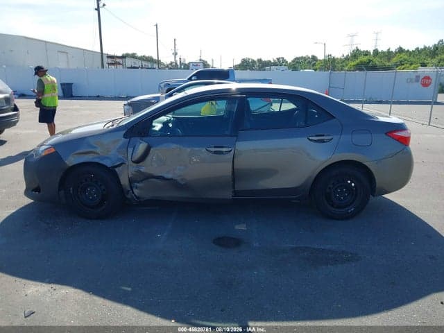 2017 TOYOTA COROLLA LE 14