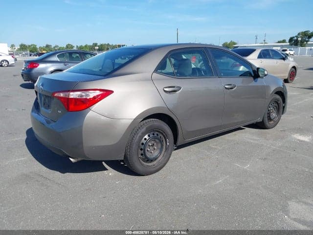 2017 TOYOTA COROLLA LE 4
