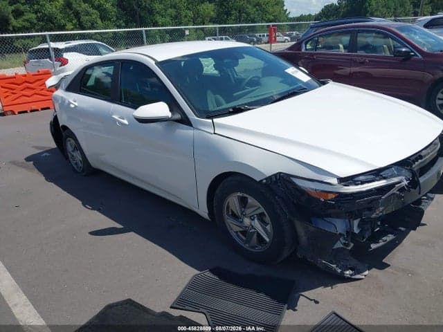 2024 HYUNDAI ELANTRA SE 1