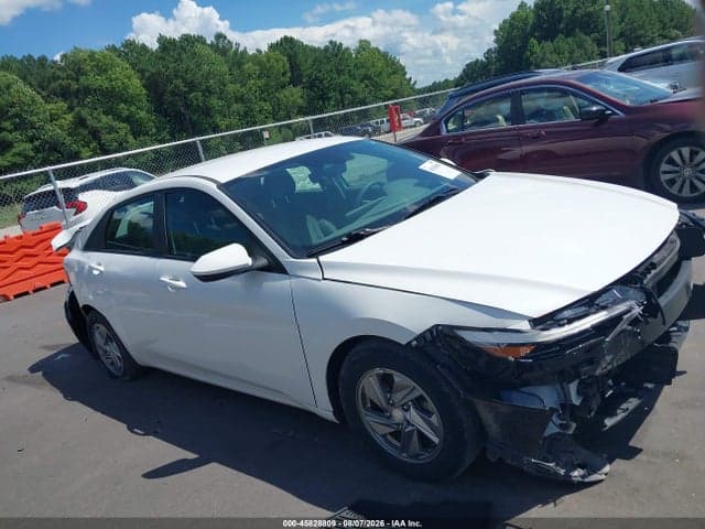 2024 HYUNDAI ELANTRA SE 13
