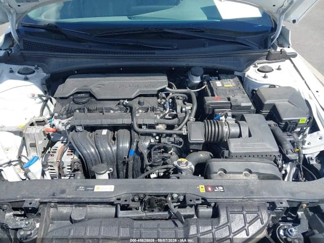 2024 HYUNDAI ELANTRA SE 10